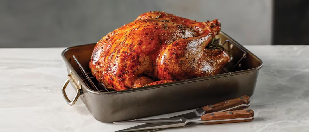 Cozy Traditional Thanksgiving Dinner